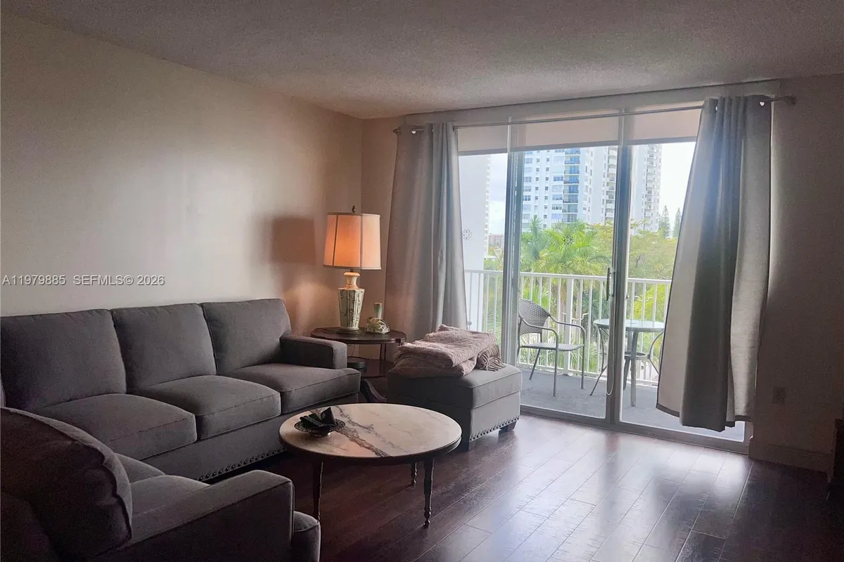 2801 NE 183rd St # 507W, Aventura FL 33160