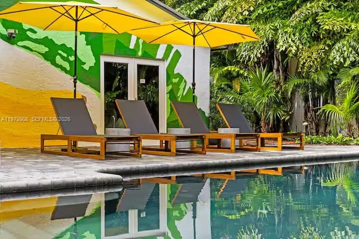 801 NW 24th St, Wilton Manors FL 33311