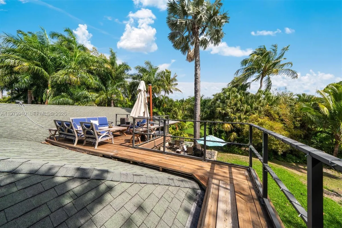 3373 Poinciana Ave, Miami FL 33133