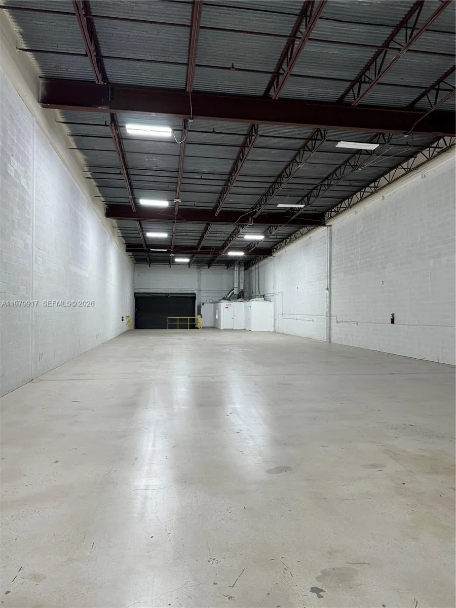 1605 NW 82nd Ave, Doral FL 33126