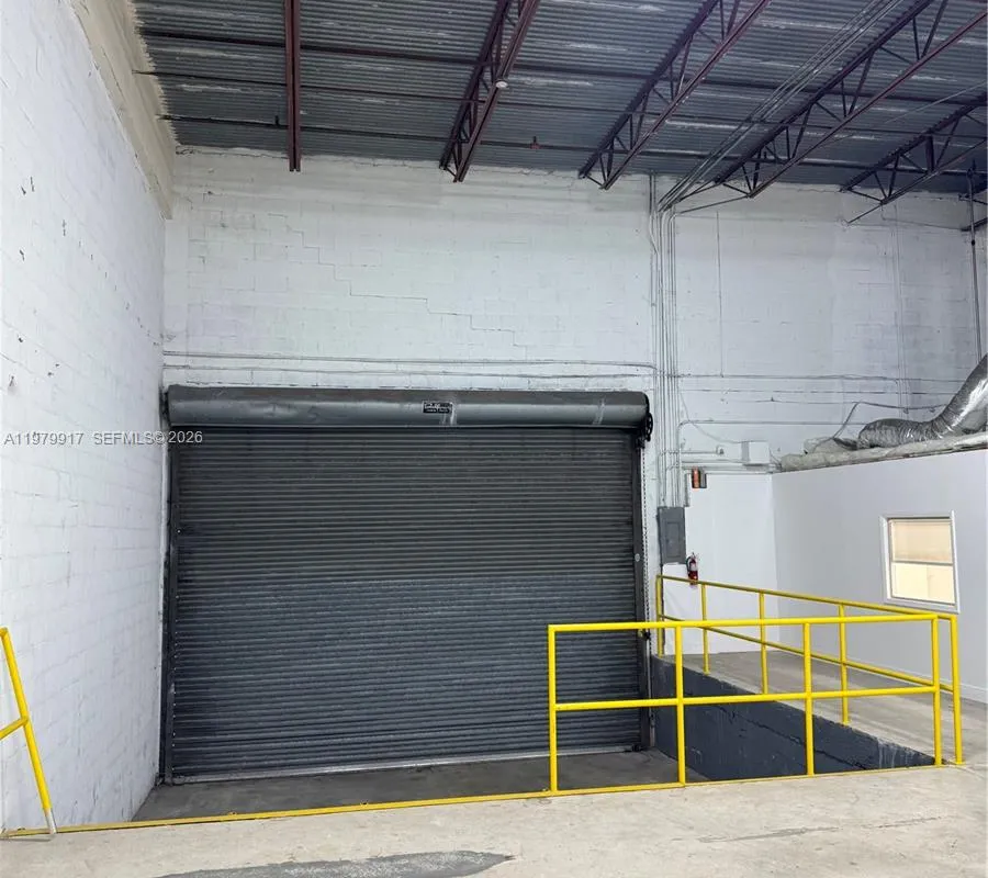 1605 NW 82nd Ave, Doral FL 33126