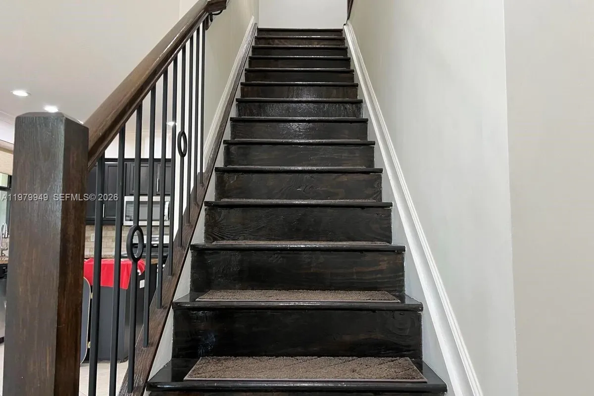 3390 NW 125th Ave, Sunrise FL 33323