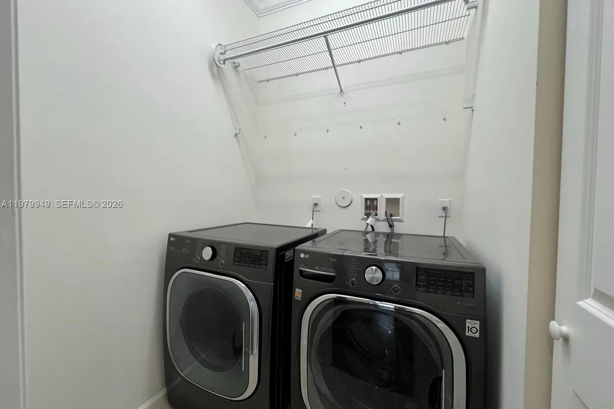 3390 NW 125th Ave, Sunrise FL 33323