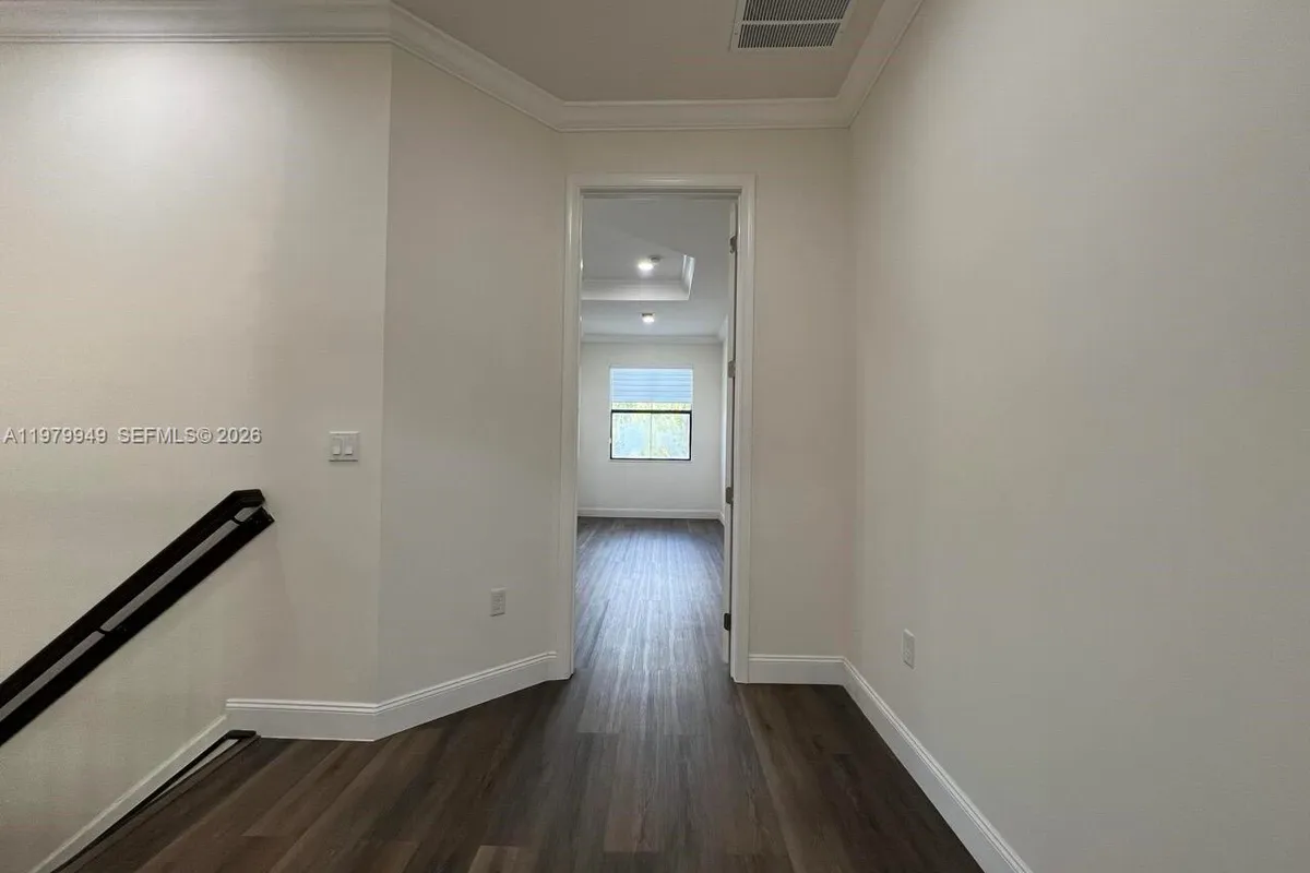 3390 NW 125th Ave, Sunrise FL 33323