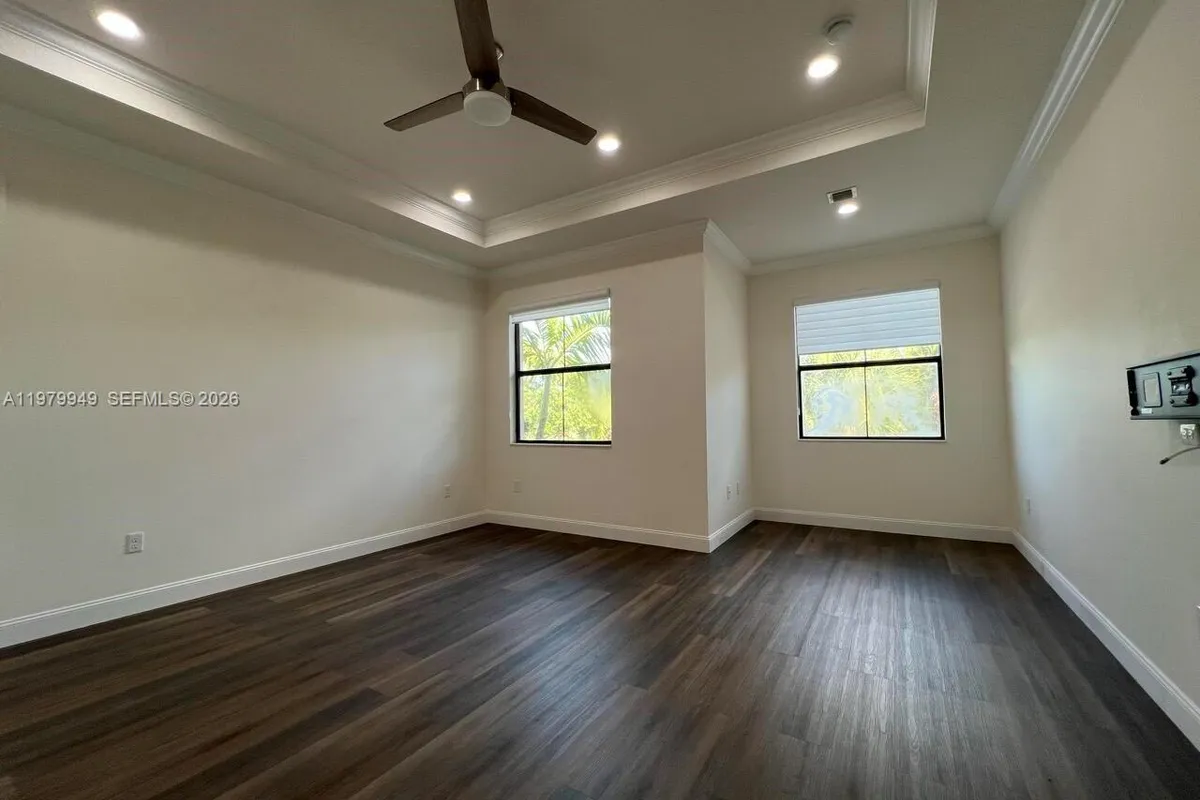 3390 NW 125th Ave, Sunrise FL 33323