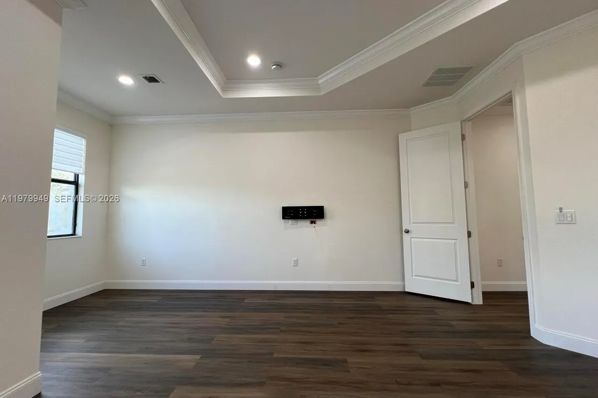 3390 NW 125th Ave, Sunrise FL 33323