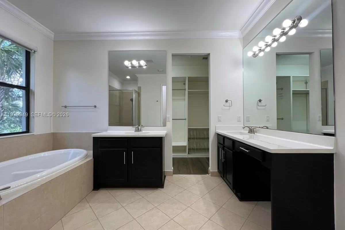 3390 NW 125th Ave, Sunrise FL 33323