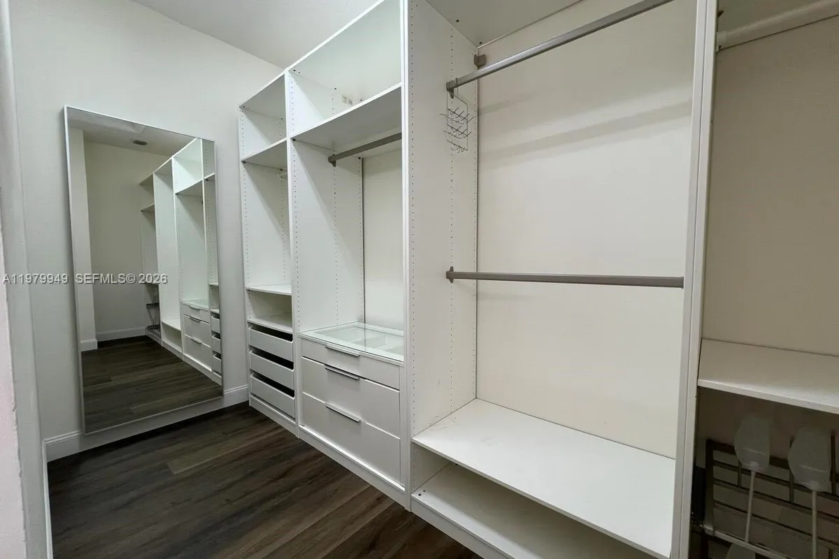 3390 NW 125th Ave, Sunrise FL 33323