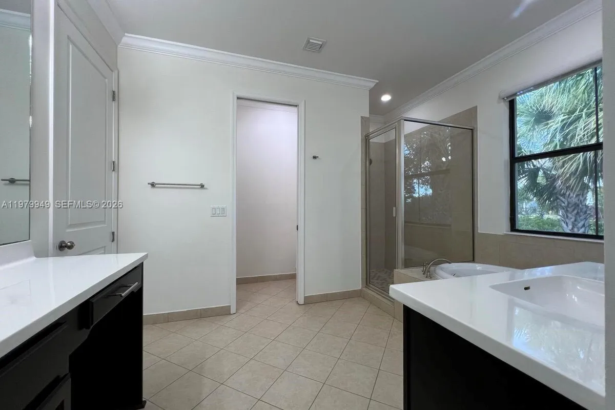 3390 NW 125th Ave, Sunrise FL 33323