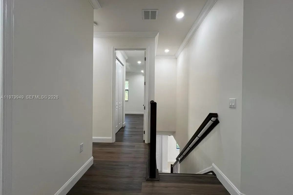 3390 NW 125th Ave, Sunrise FL 33323