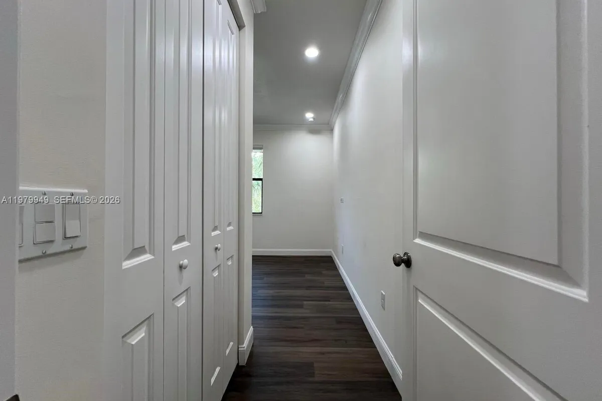 3390 NW 125th Ave, Sunrise FL 33323