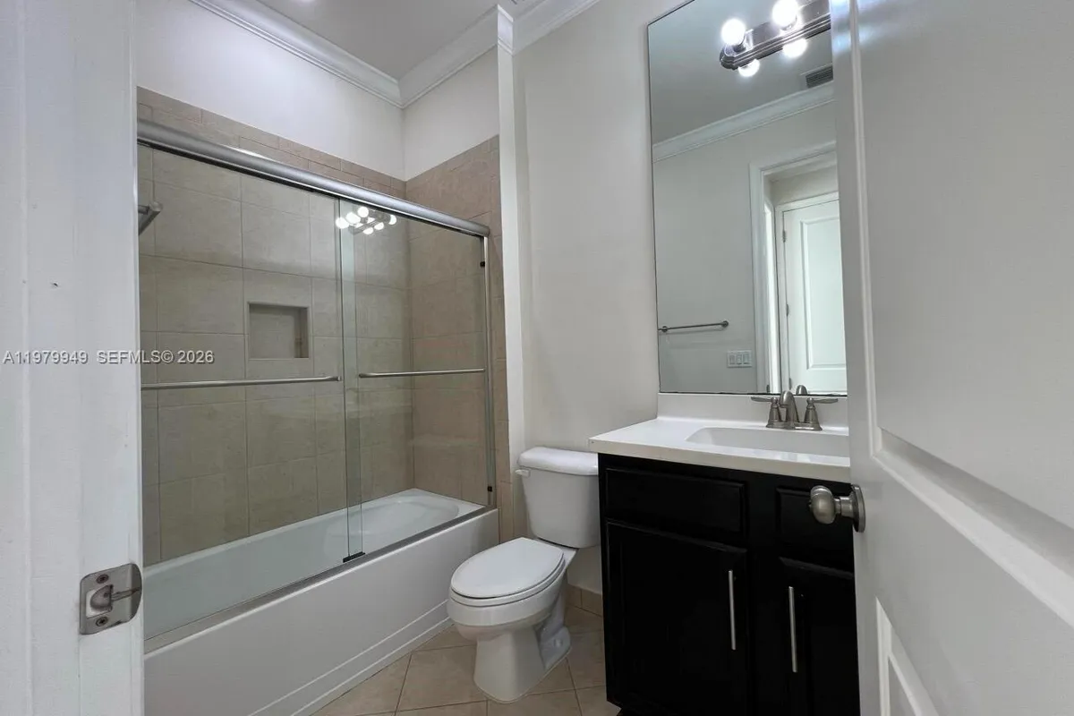 3390 NW 125th Ave, Sunrise FL 33323