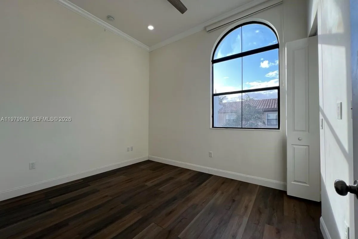 3390 NW 125th Ave, Sunrise FL 33323