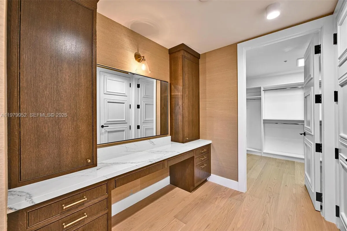 13637 Deering Bay Dr # 261, Coral Gables FL 33158