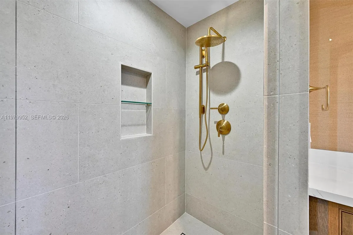 13637 Deering Bay Dr # 261, Coral Gables FL 33158