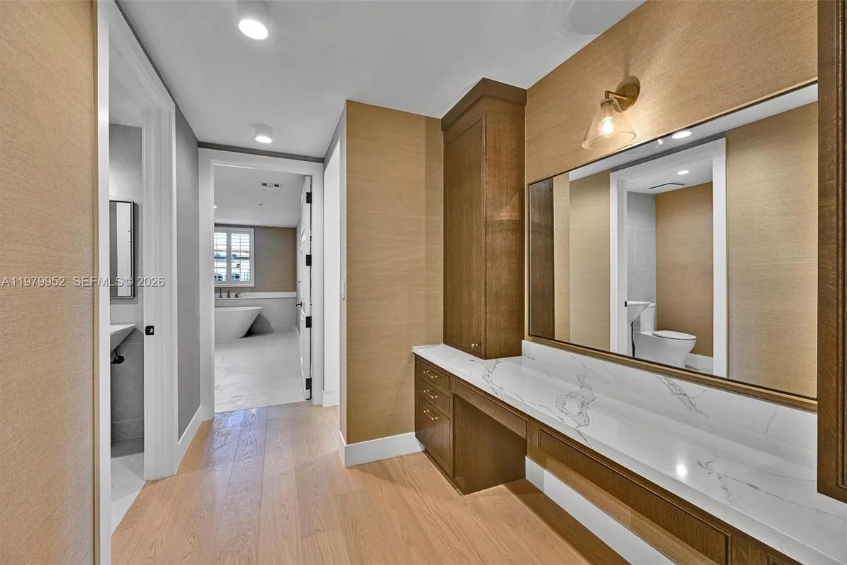 13637 Deering Bay Dr # 261, Coral Gables FL 33158