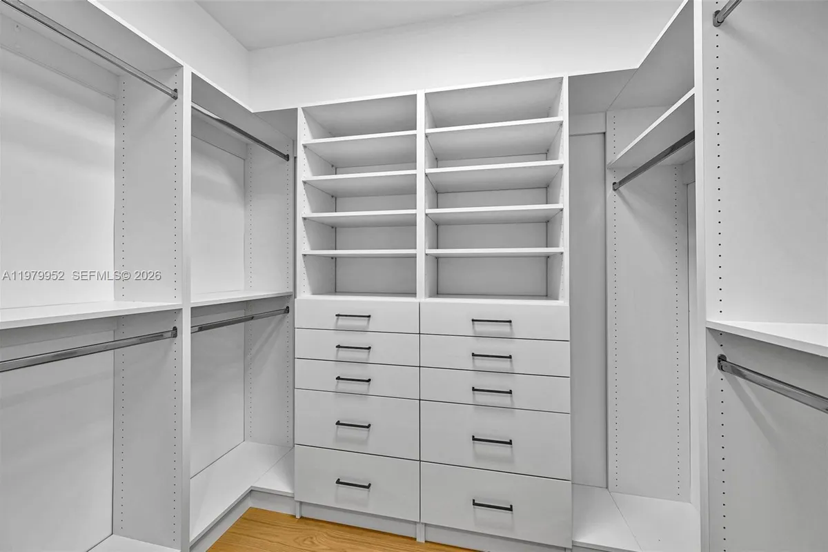 13637 Deering Bay Dr # 261, Coral Gables FL 33158