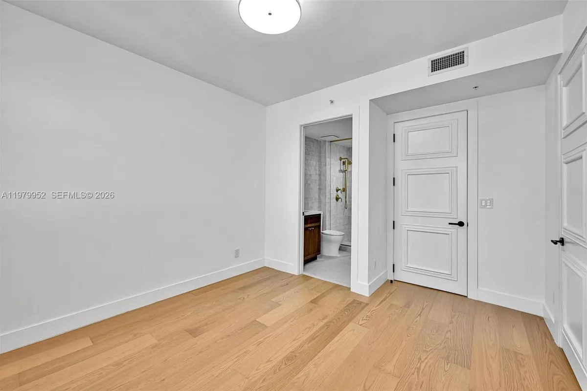 13637 Deering Bay Dr # 261, Coral Gables FL 33158