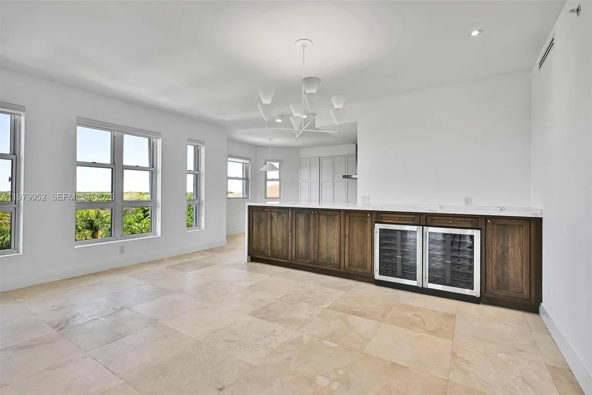 13637 Deering Bay Dr # 261, Coral Gables FL 33158