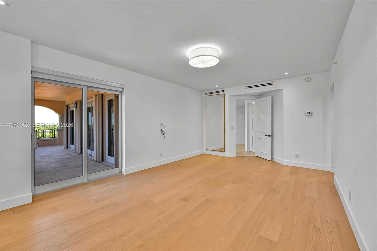 13637 Deering Bay Dr # 261, Coral Gables FL 33158