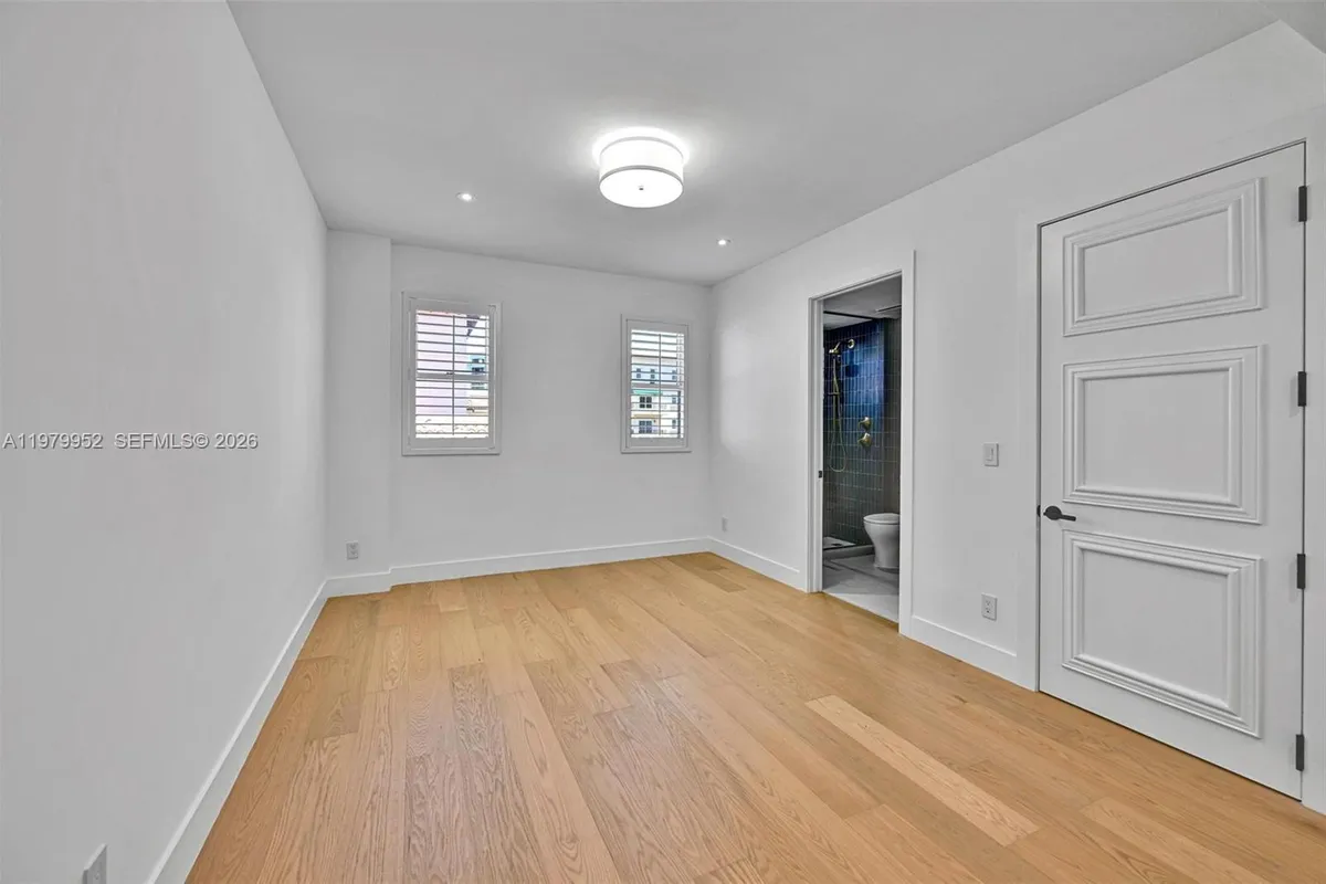 13637 Deering Bay Dr # 261, Coral Gables FL 33158