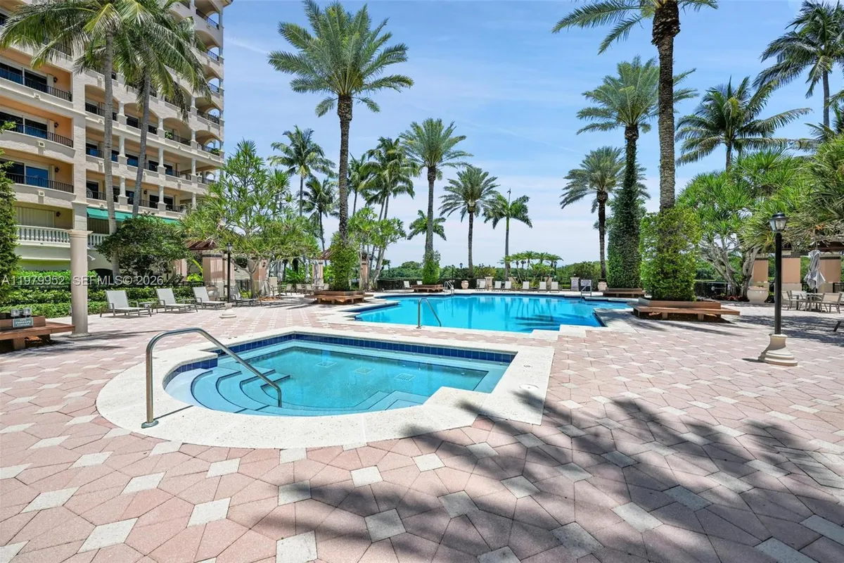 13637 Deering Bay Dr # 261, Coral Gables FL 33158