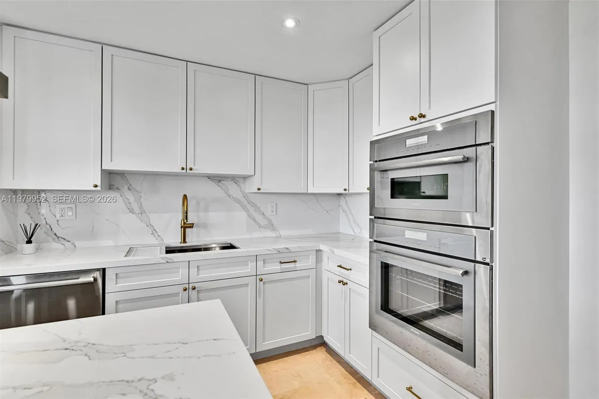 13637 Deering Bay Dr # 261, Coral Gables FL 33158