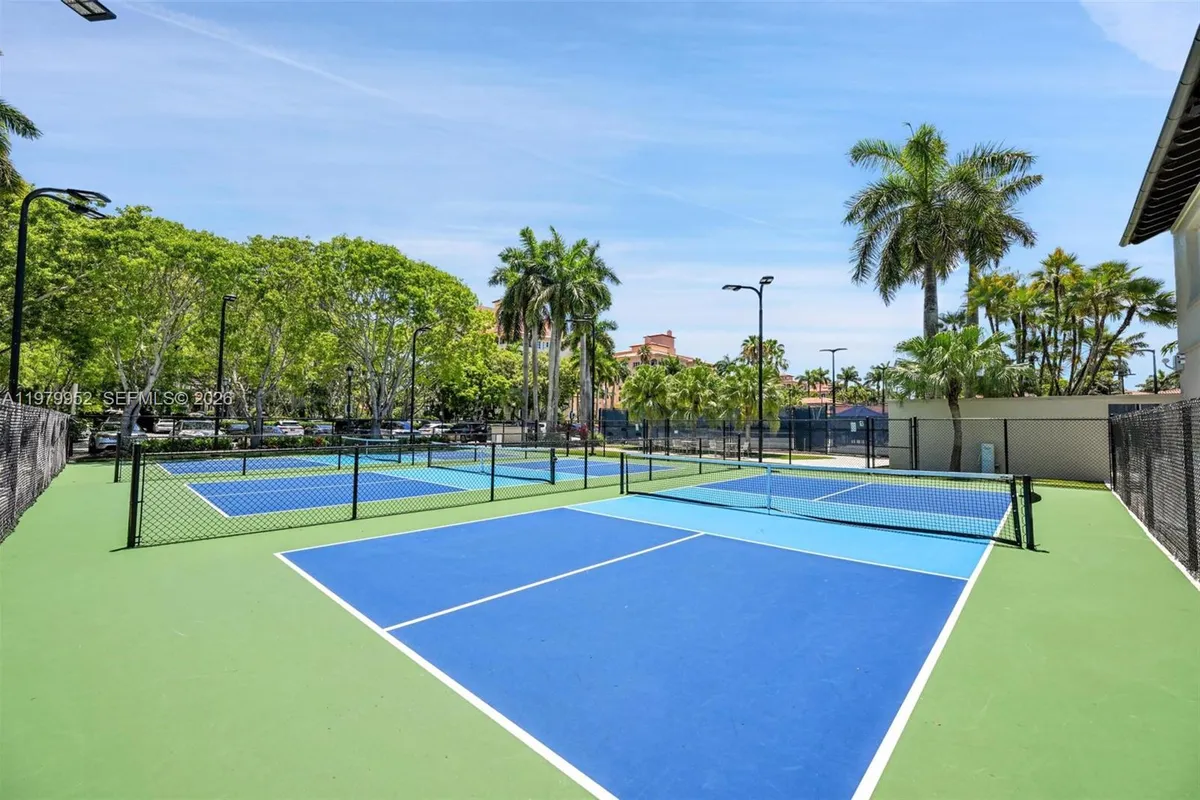 13637 Deering Bay Dr # 261, Coral Gables FL 33158