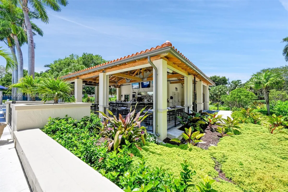 13637 Deering Bay Dr # 261, Coral Gables FL 33158