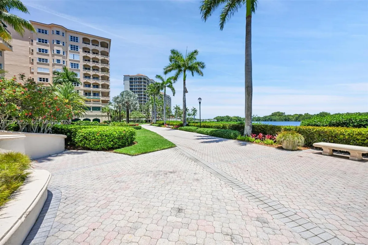 13637 Deering Bay Dr # 261, Coral Gables FL 33158