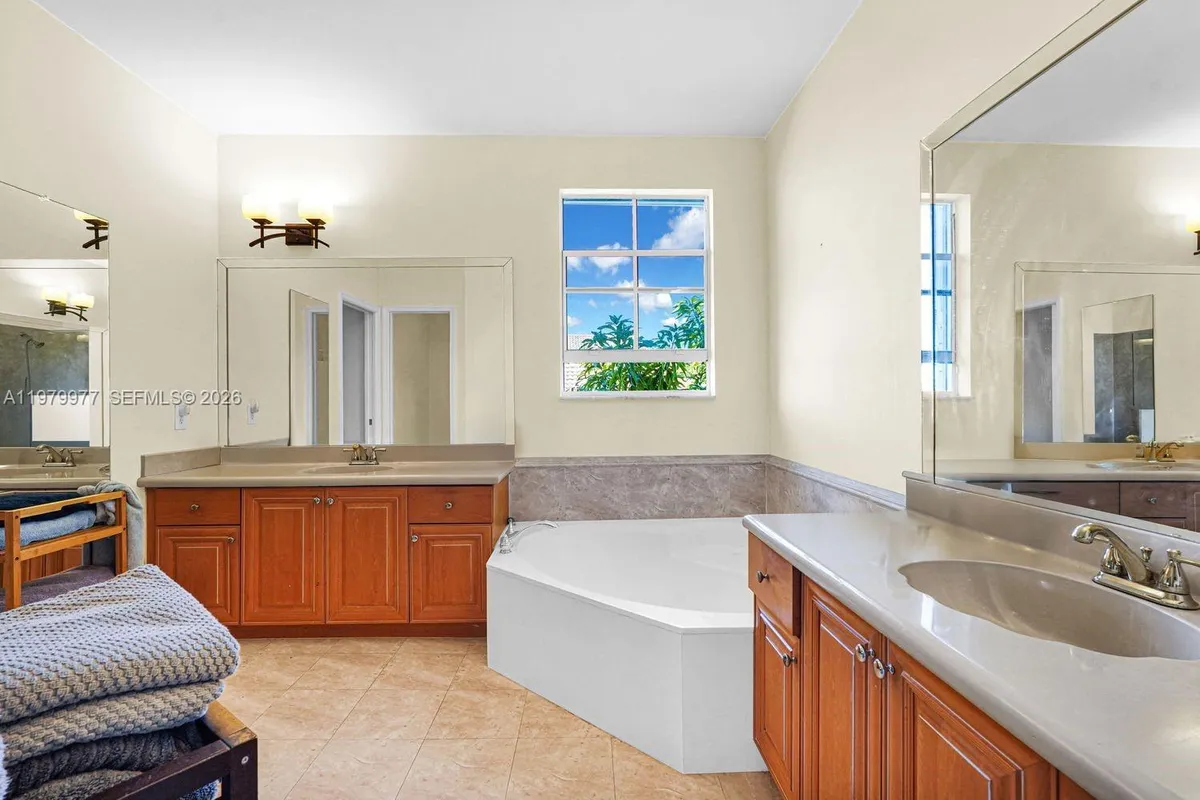 9491 NW 45th St, Doral FL 33178