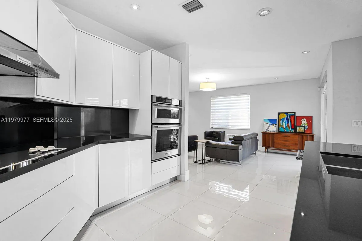 9491 NW 45th St, Doral FL 33178