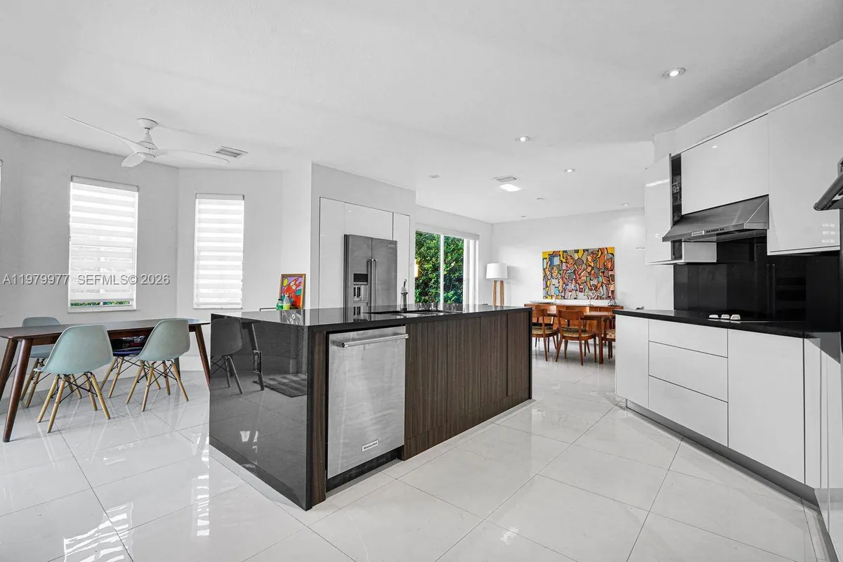 9491 NW 45th St, Doral FL 33178