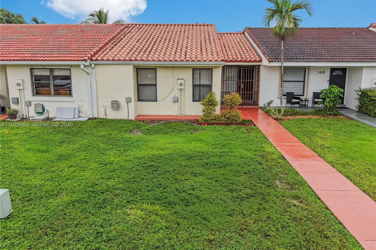 1620 SW 124th Pl, Miami FL 33175