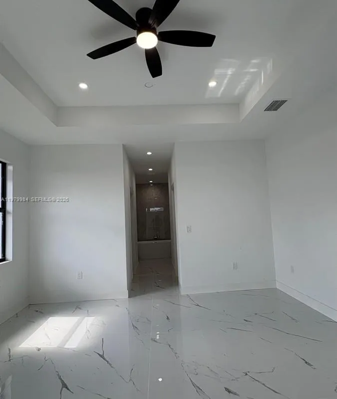 1909 nw 24th PL, Cape Coral FL 33993