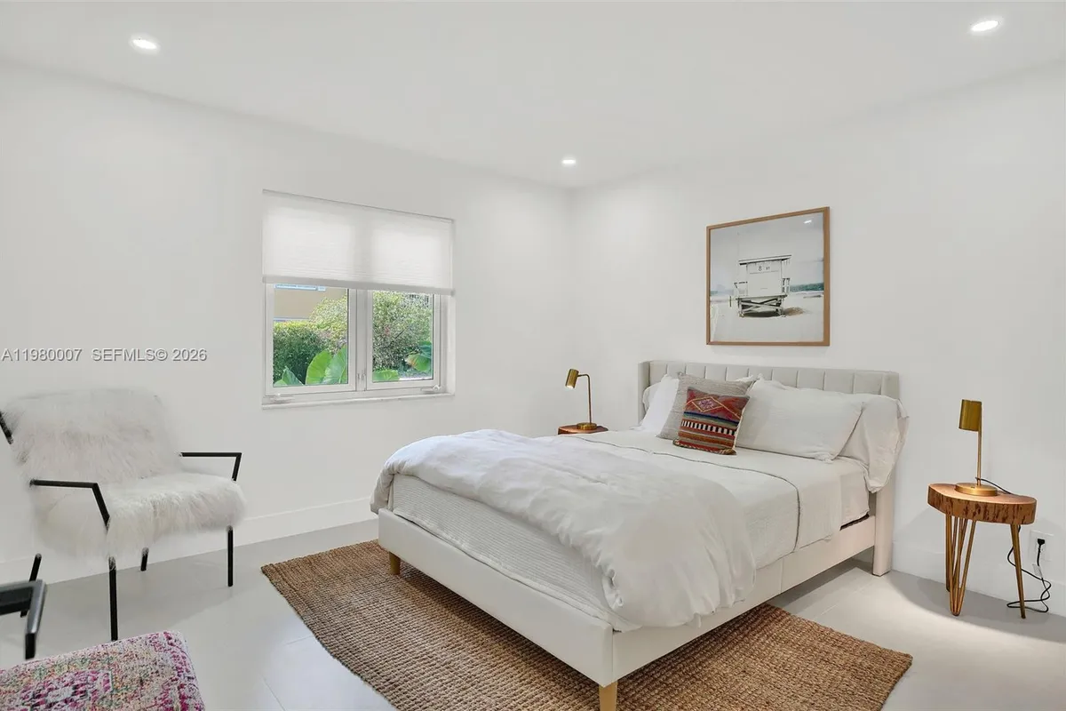 117 NE 20th St, Wilton Manors FL 33305