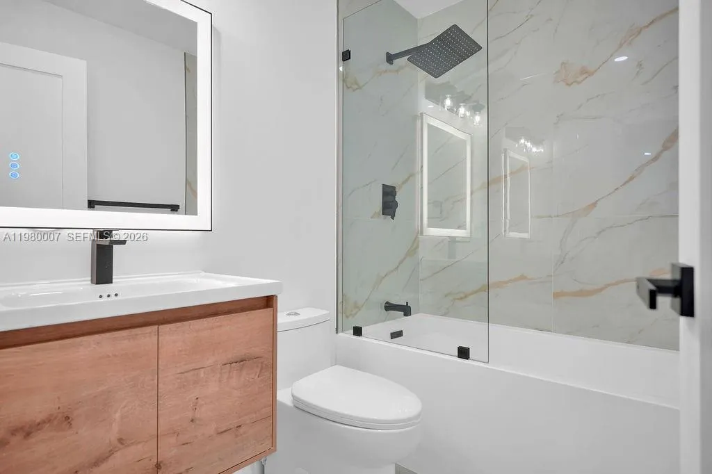 117 NE 20th St, Wilton Manors FL 33305