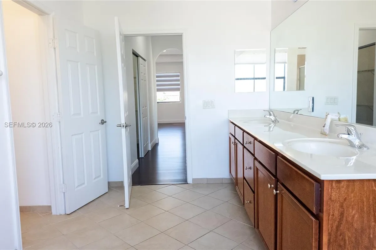 3530 W 88th St # 3530, Hialeah FL 33018