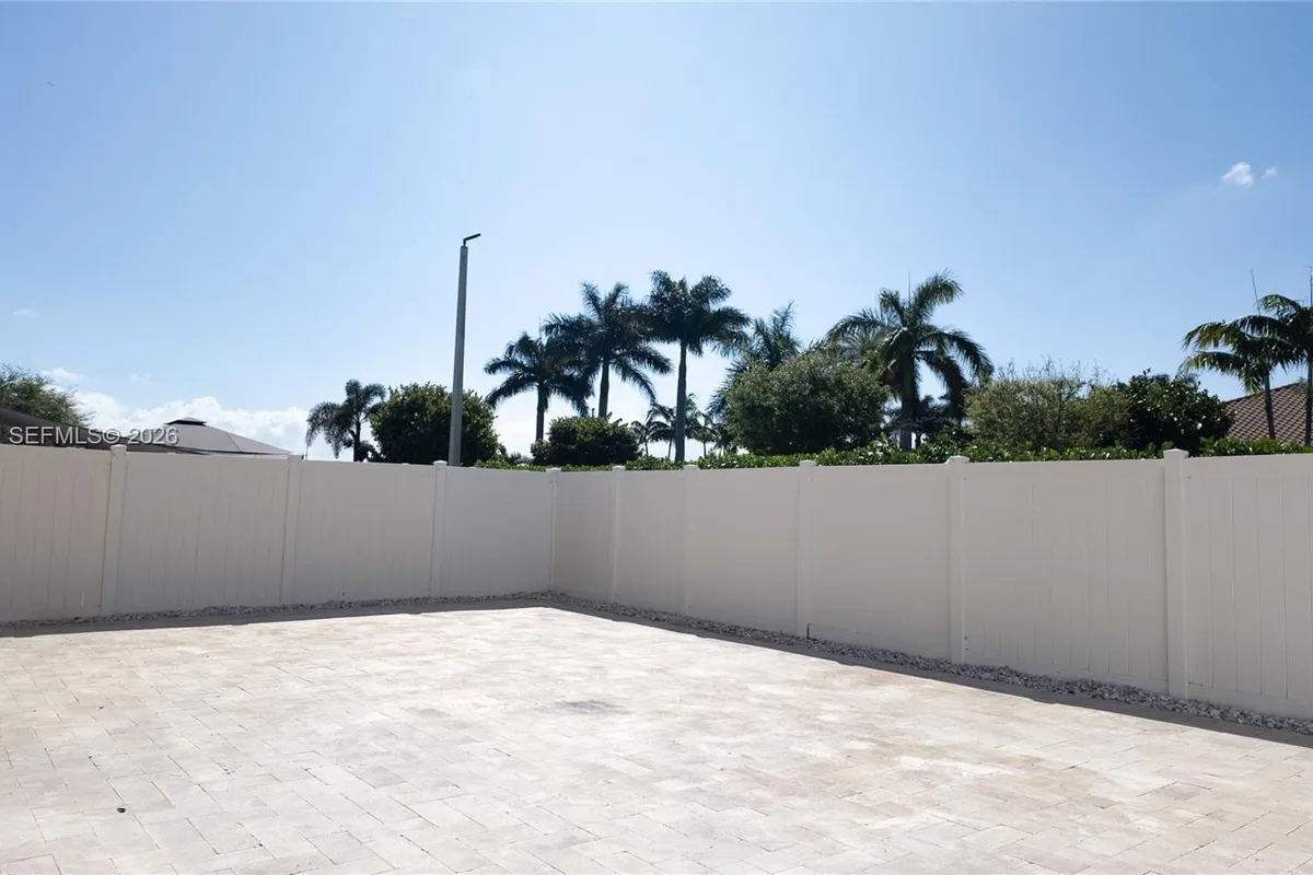 3530 W 88th St # 3530, Hialeah FL 33018