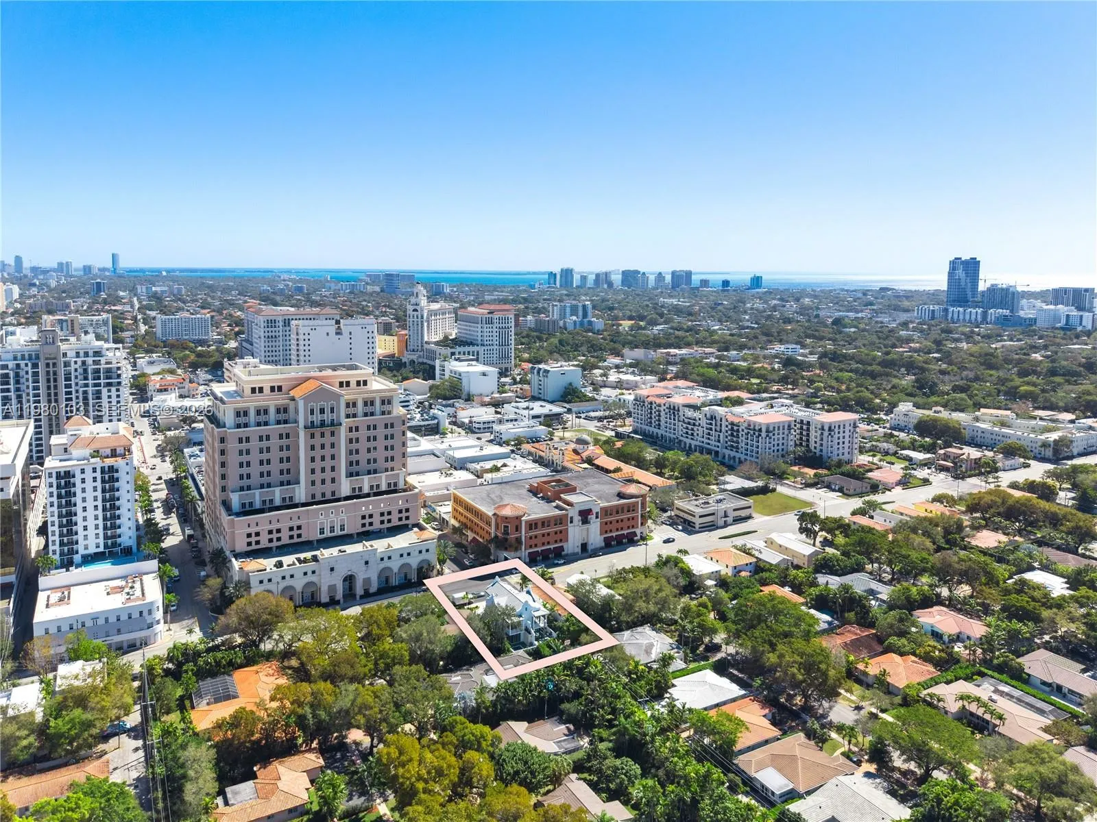 2710 S Le Jeune Rd, Coral Gables FL 33134