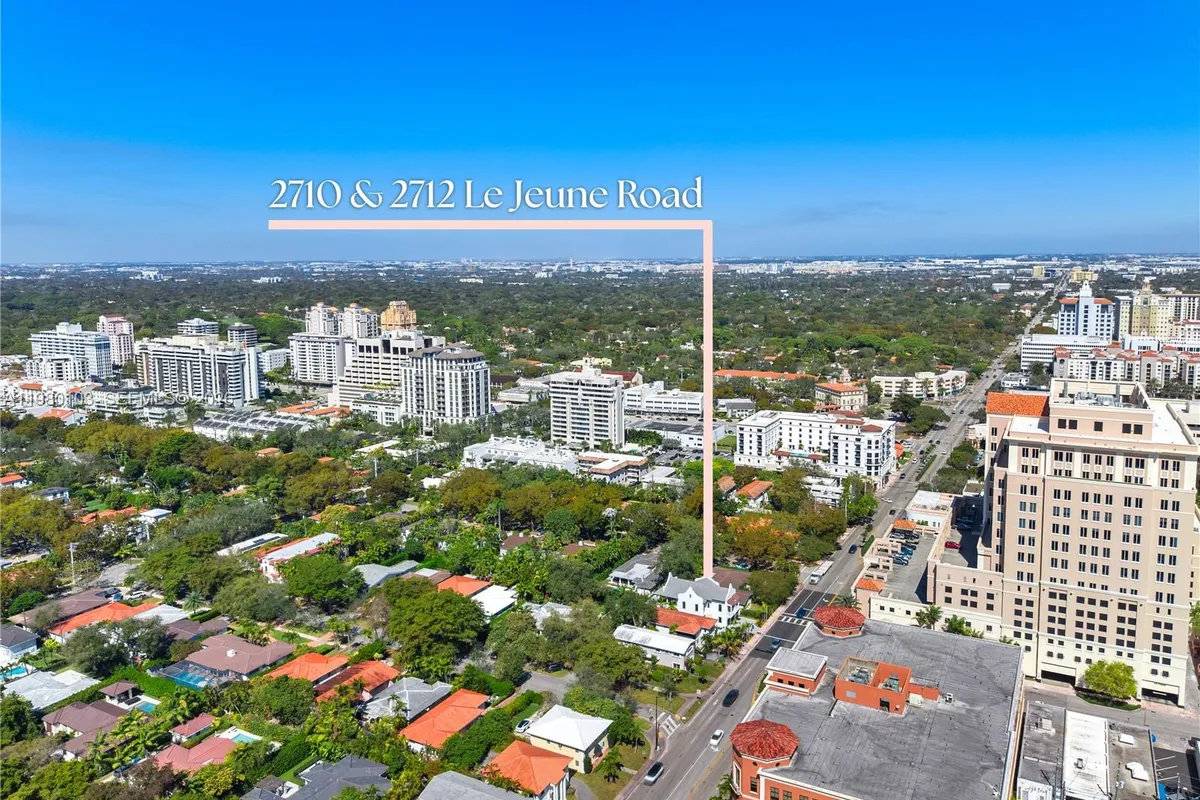 2710 S Le Jeune Rd, Coral Gables FL 33134