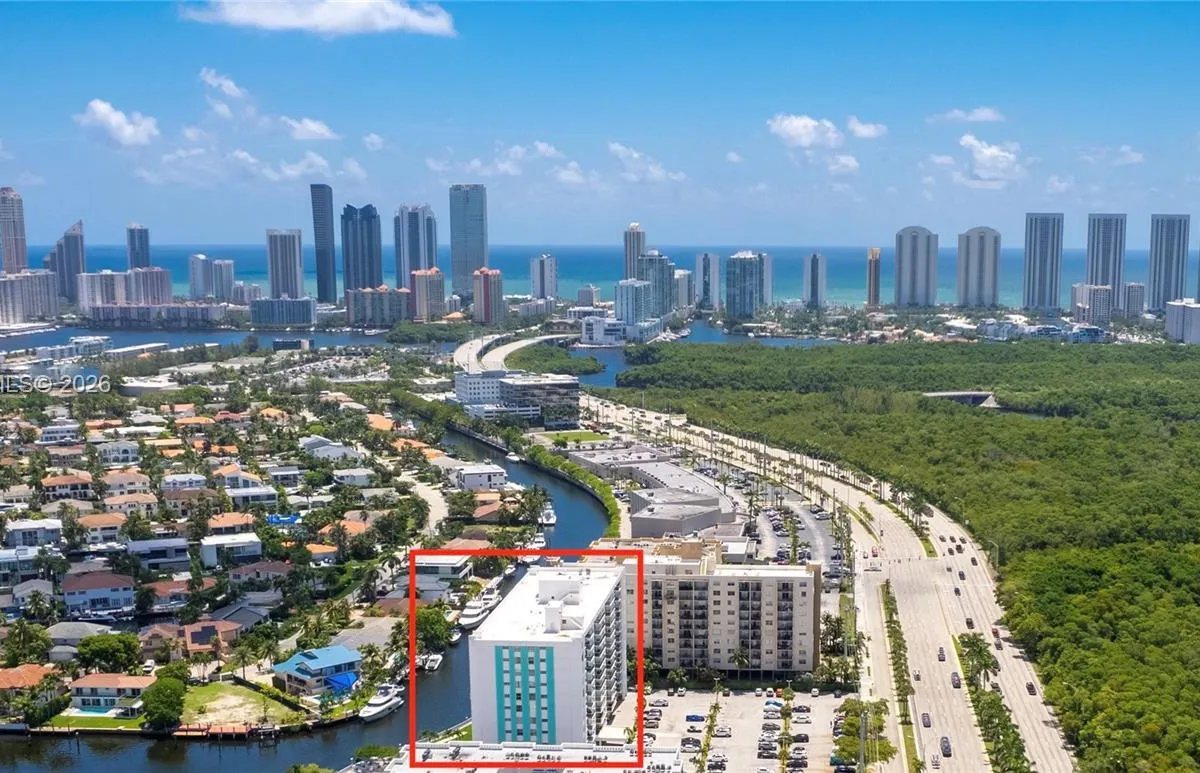 2841 NE 163rd St # 902, North Miami Beach FL 33160