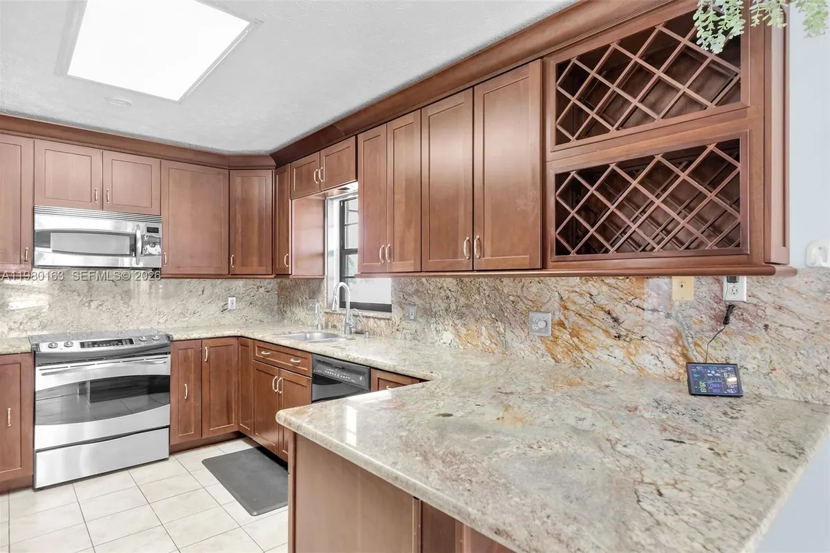 2663 Yellowtail Dr, Marathon FL 33050