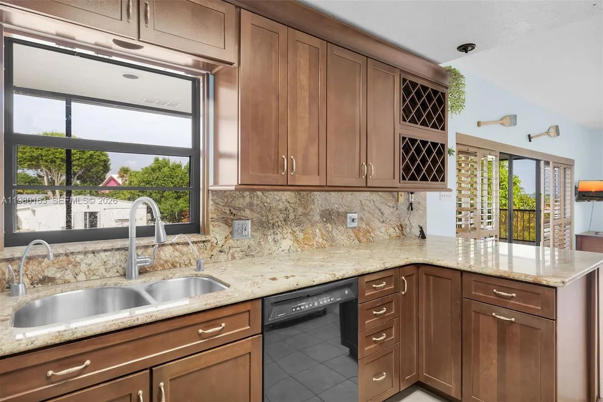 2663 Yellowtail Dr, Marathon FL 33050