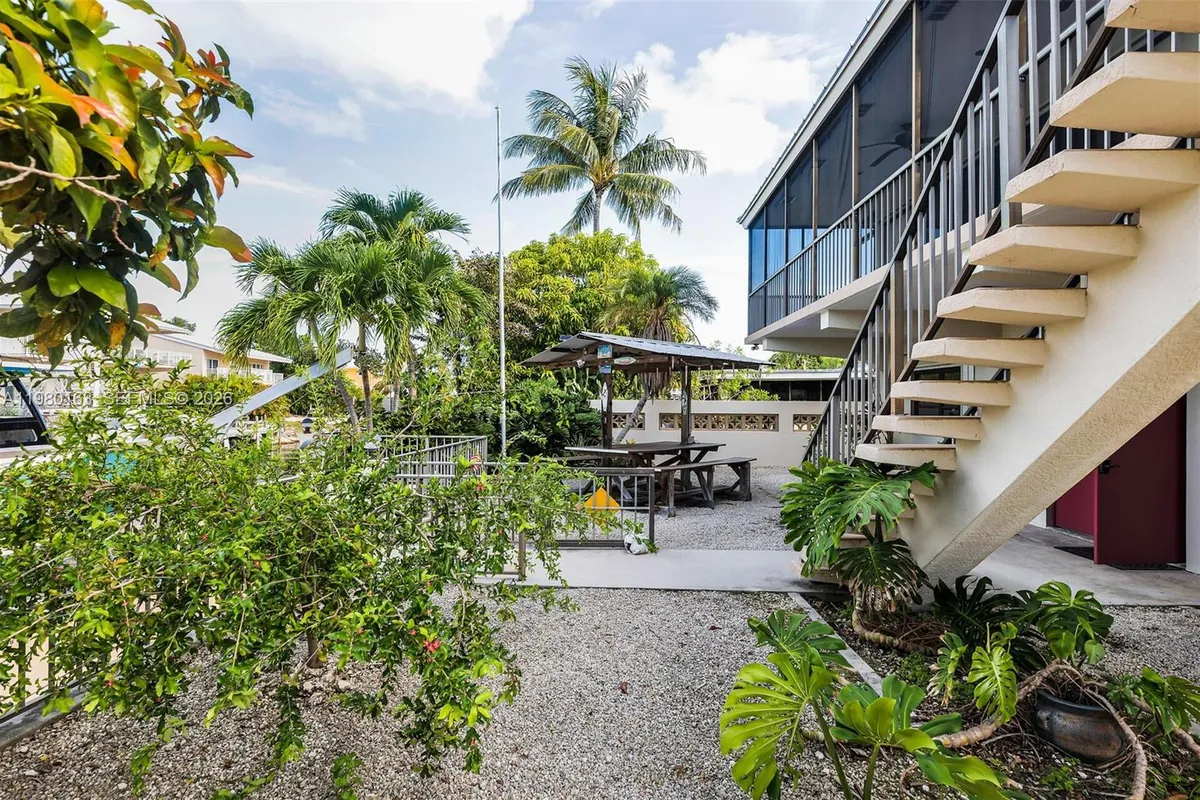 2663 Yellowtail Dr, Marathon FL 33050