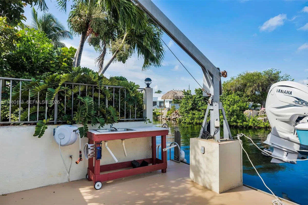 2663 Yellowtail Dr, Marathon FL 33050