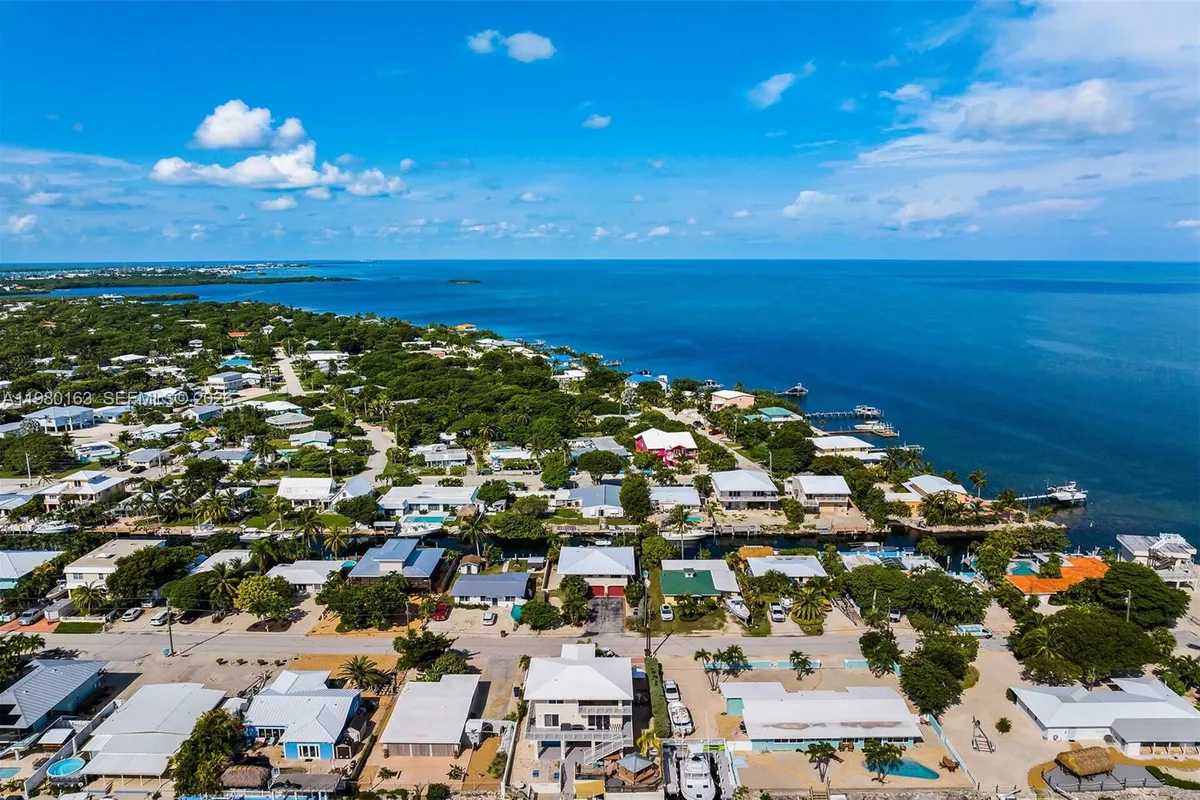 2663 Yellowtail Dr, Marathon FL 33050