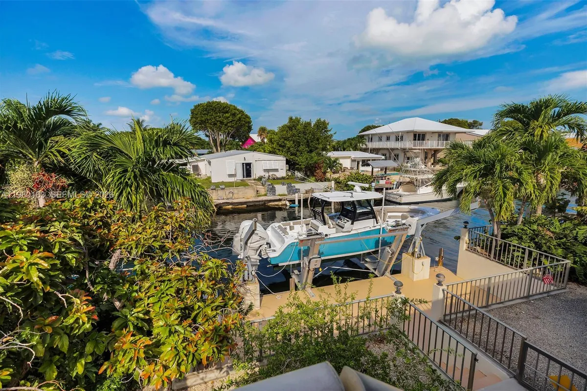 2663 Yellowtail Dr, Marathon FL 33050