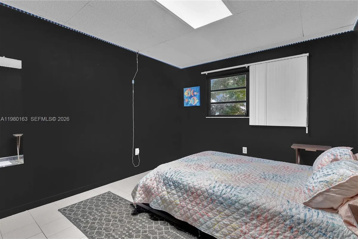 2663 Yellowtail Dr, Marathon FL 33050