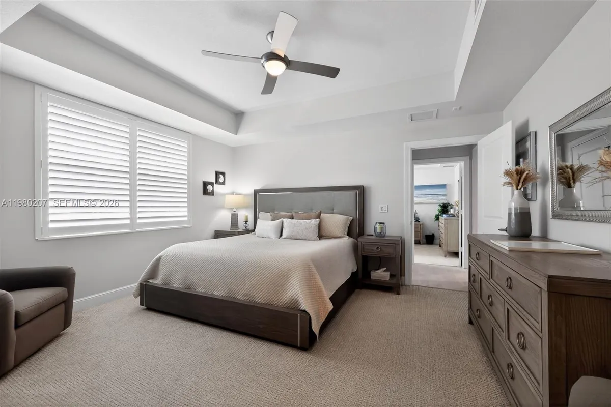 915 S Bay Colony Dr S, Juno Beach FL 33408